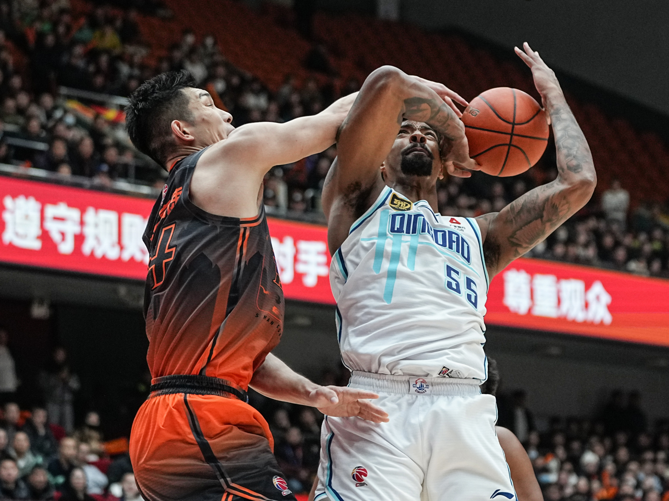 中美职业篮球对抗赛冲突