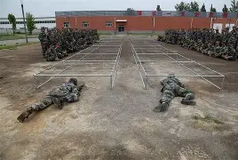 谨言慎行的八字成语